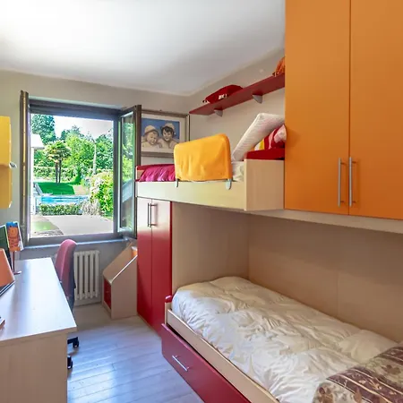 Novelli Con Piscina E Ampio Giardino Castelletto sopra Ticino