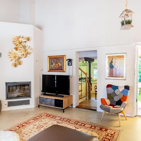 Villa Novelli Con Piscina E Ampio Giardino Castelletto sopra Ticino